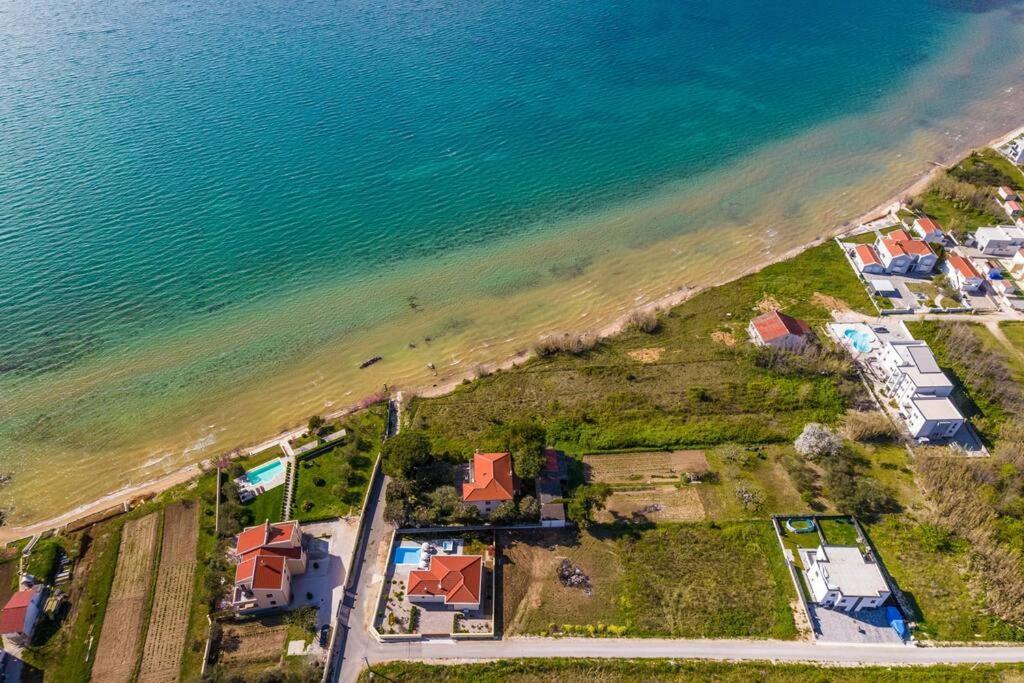 Villa Mattina, With Heated Pool And Jacuzzi Привлака Екстер'єр фото